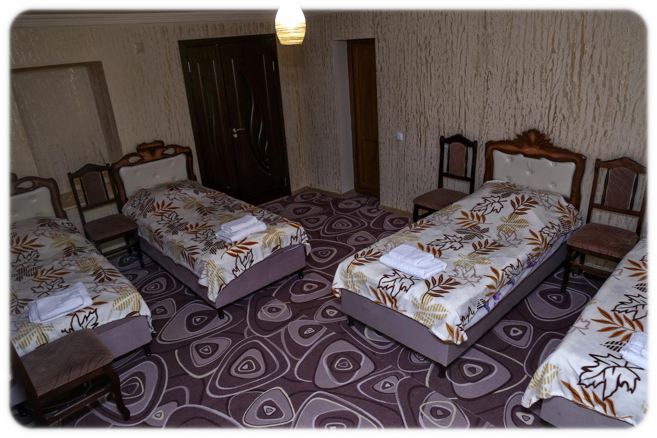 Lucy B&B Goris Bagian luar foto